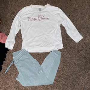 Cute pjs size XL top and M bottoms